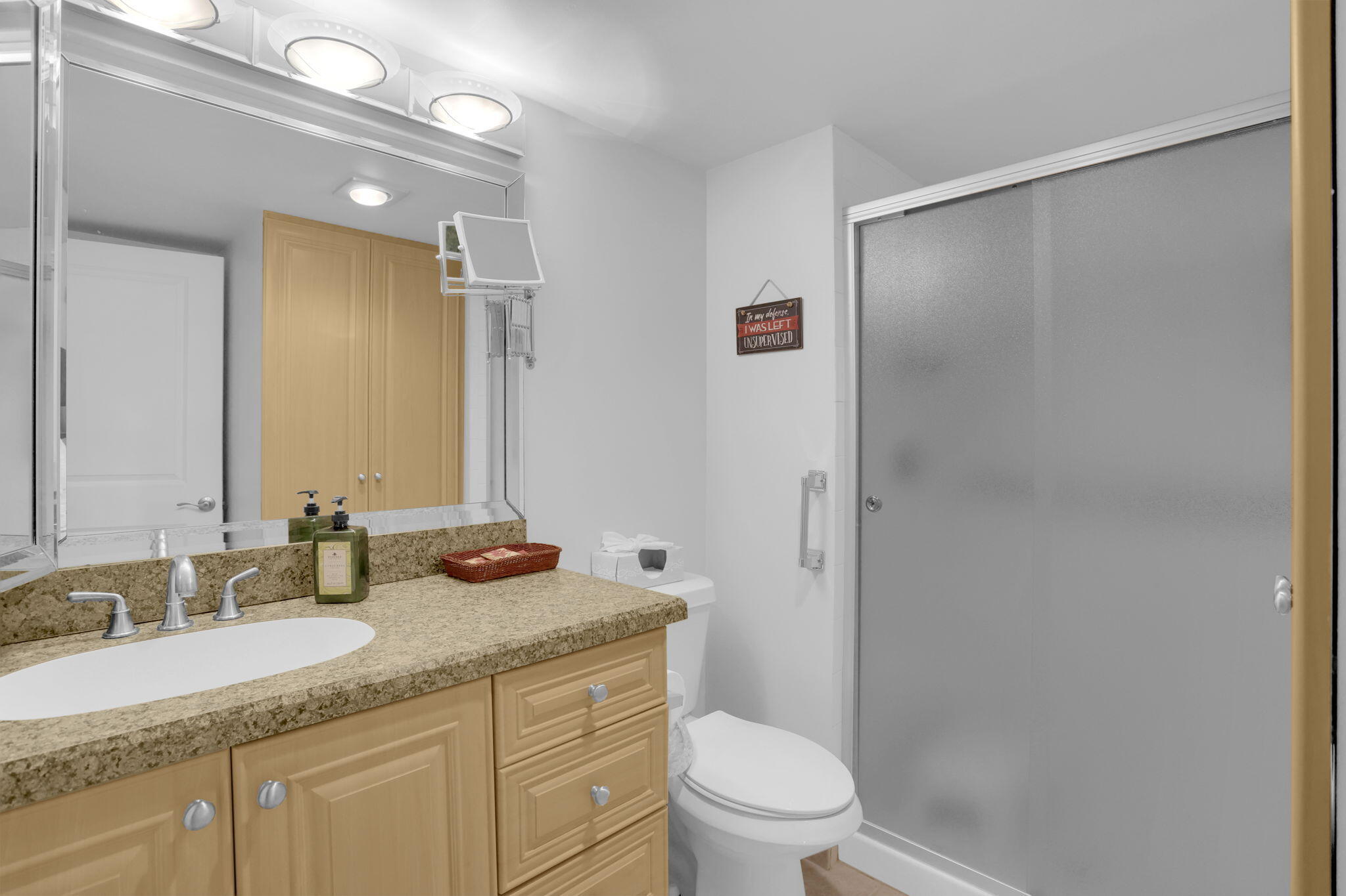 21863 Arriba Real, Unit 8J Boca Raton, FL 33433 - Photo 23 of 45 Bathroom 1