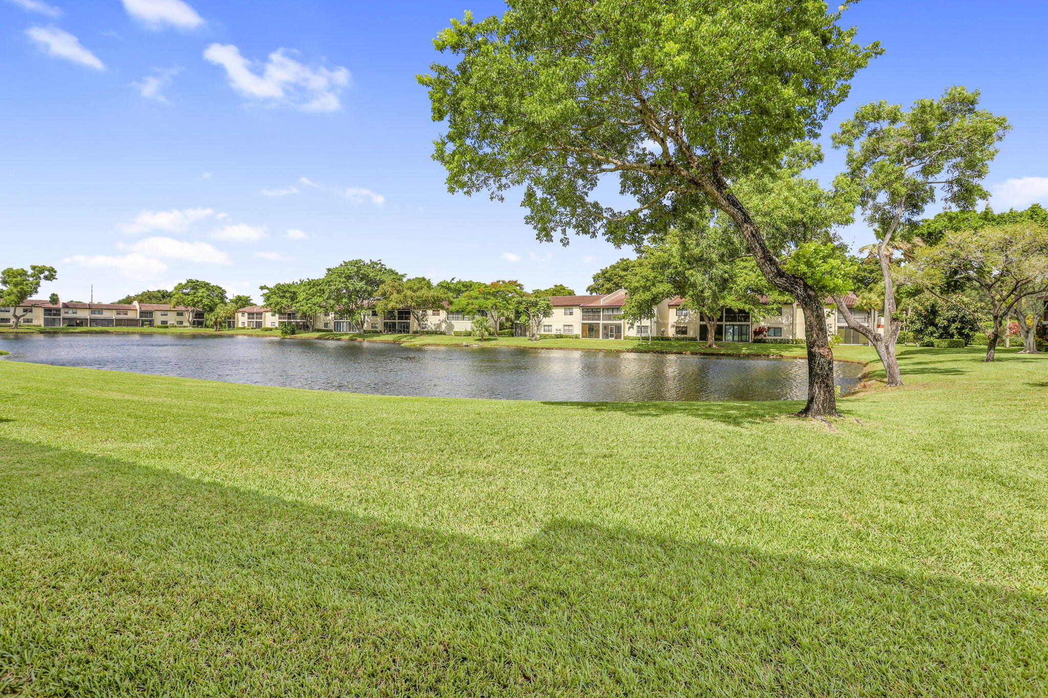 21863 Arriba Real, Unit 8J Boca Raton, FL 33433 - Photo 28 of 45 Exterior
