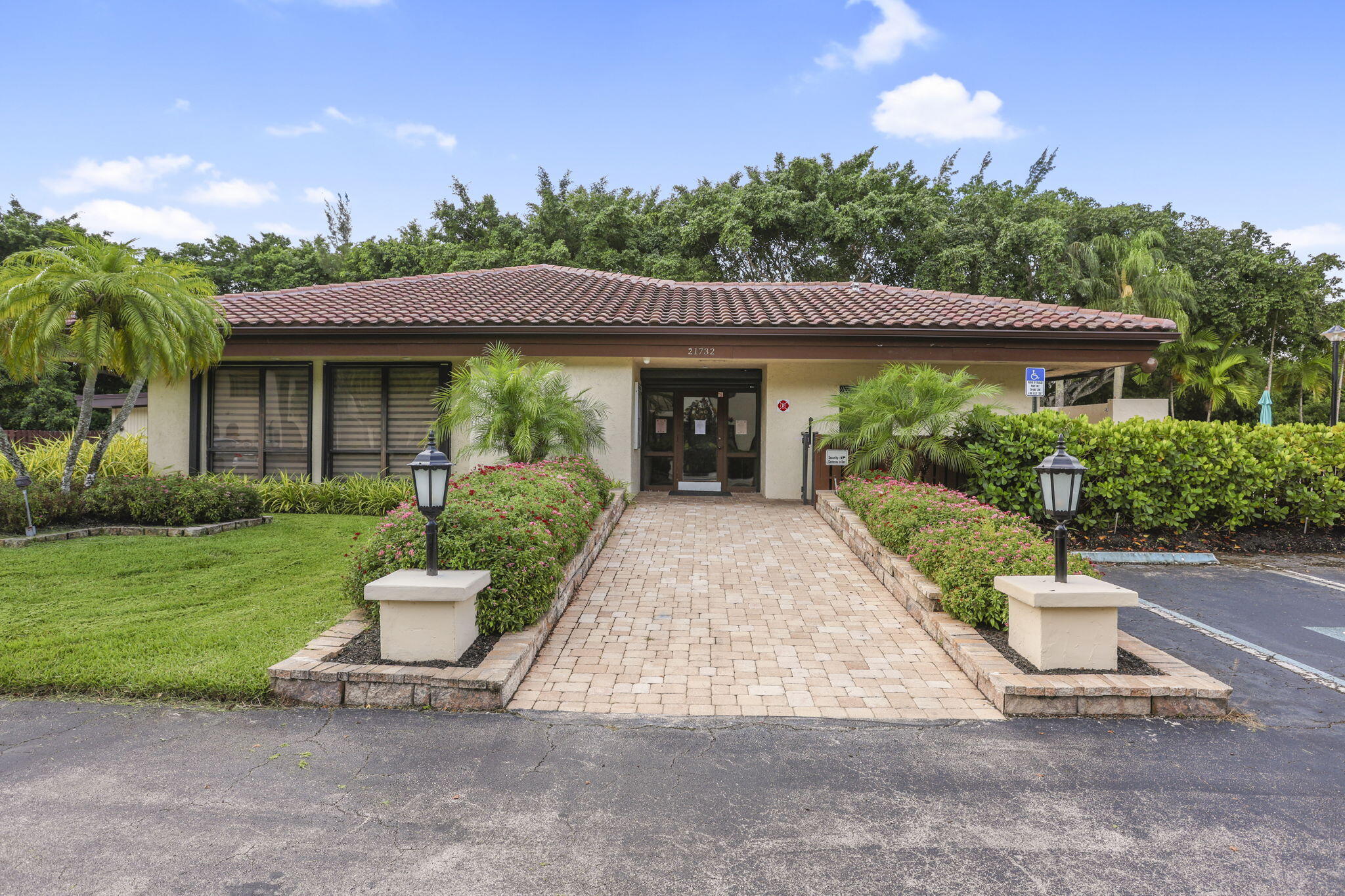 21863 Arriba Real, Unit 8J Boca Raton, FL 33433 - Photo 42 of 45 Common Area