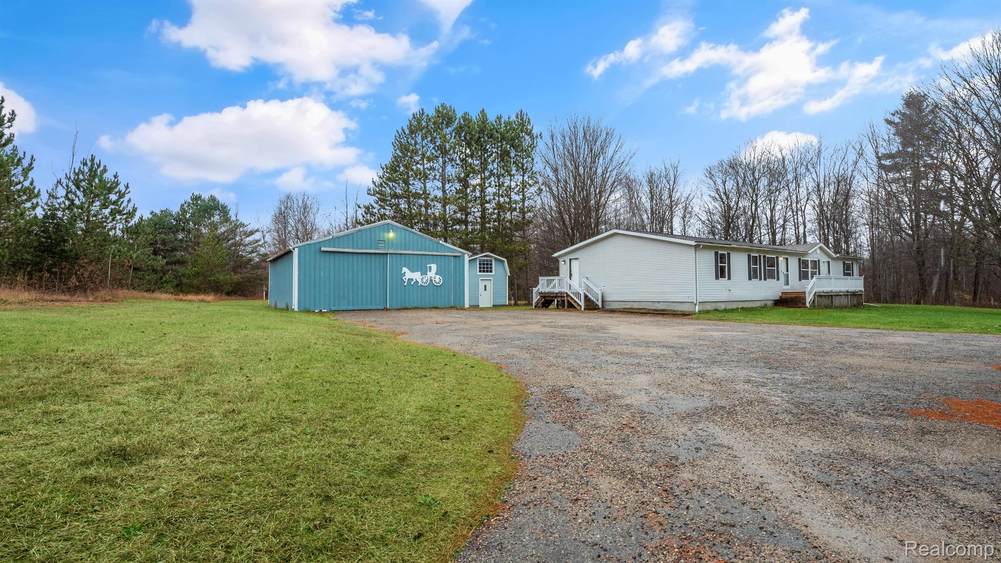 7102 State Road Millington, MI 48746 - Photo 6 of 38 Gallery Image 6