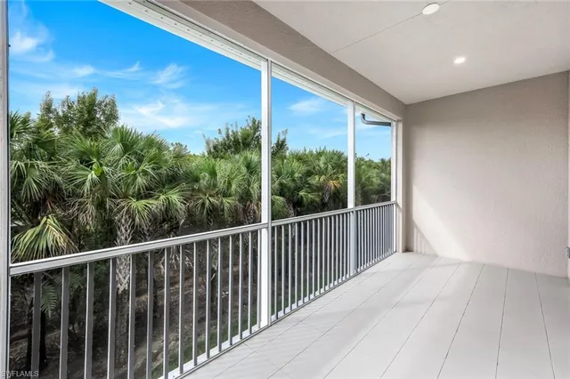 $1,800,000 | 286 Indies Drive East, Unit 101 102 201 202, Naples, FL 34114