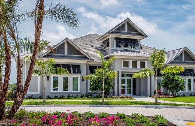 $1,800,000 | 286 Indies Drive East, Unit 101 102 201 202, Naples, FL 34114