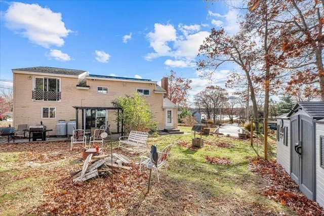 a picture of floor plan