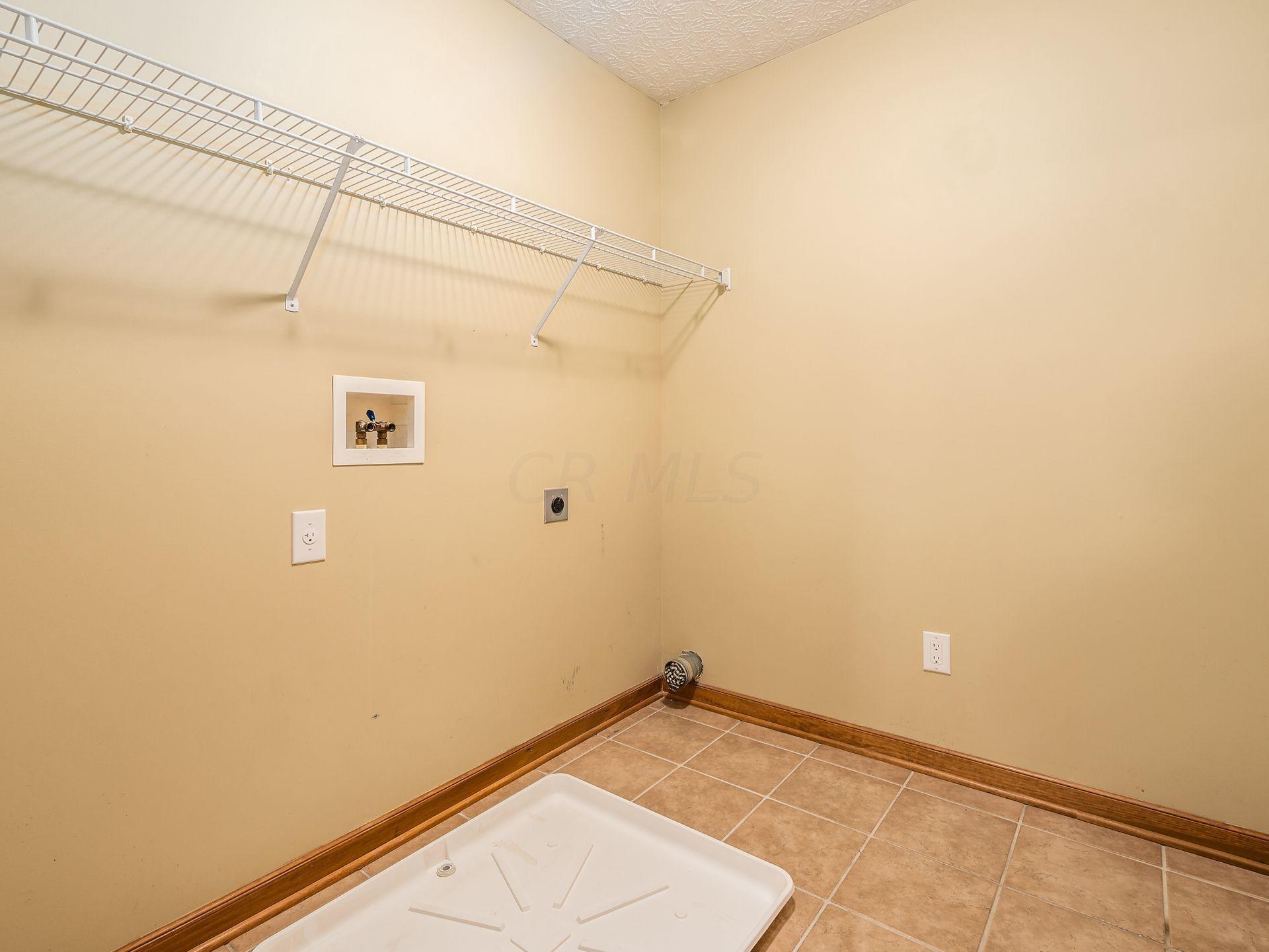 2951 Splitrock Road Columbus, OH 43221 - Photo 14 of 33 Gallery Image 14