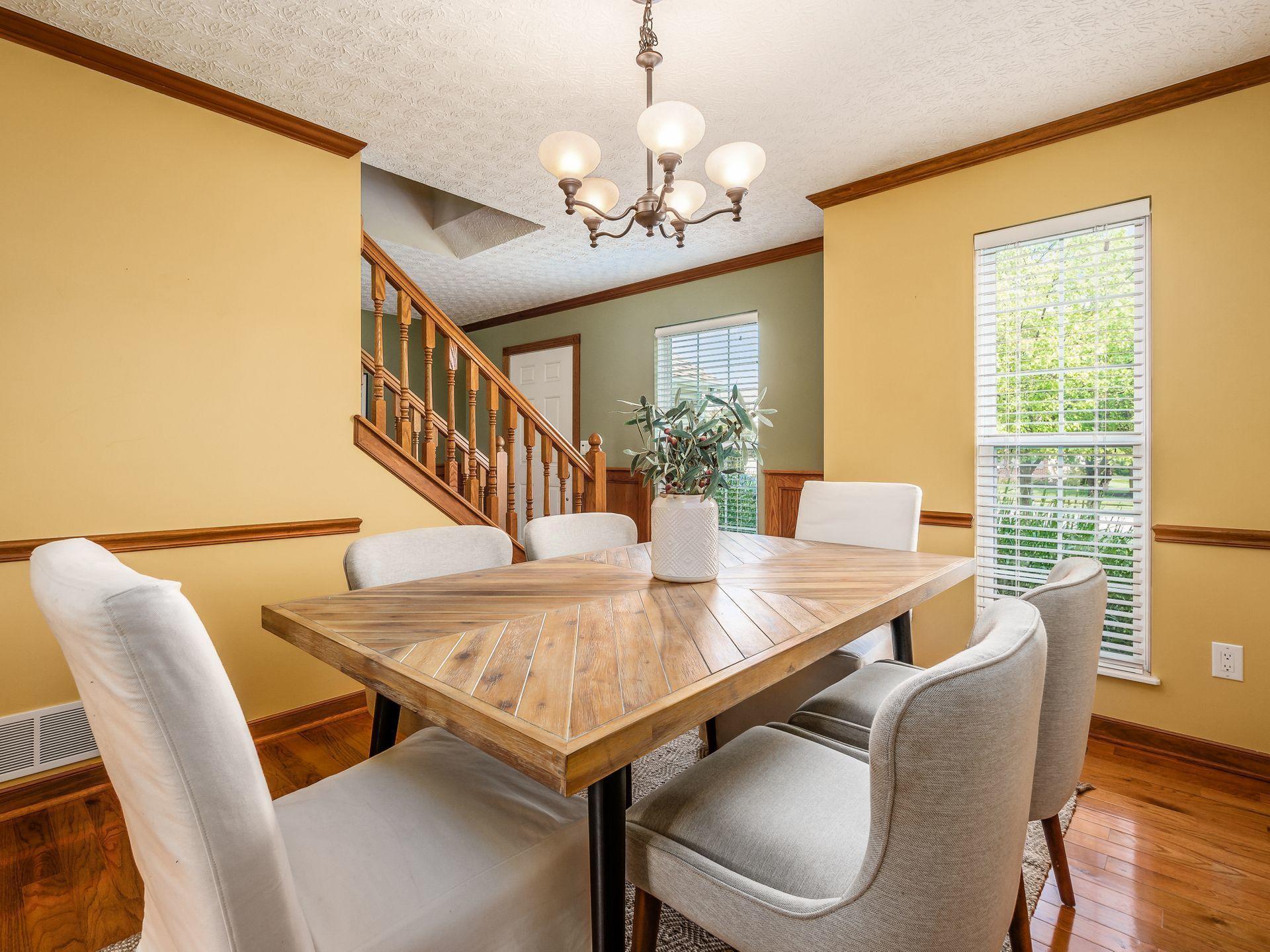 2951 Splitrock Road Columbus, OH 43221 - Photo 4 of 33 Gallery Image 4
