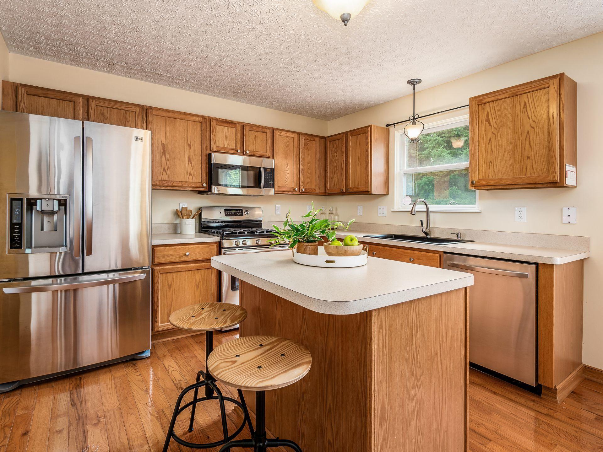 2951 Splitrock Road Columbus, OH 43221 - Photo 7 of 33 Gallery Image 7