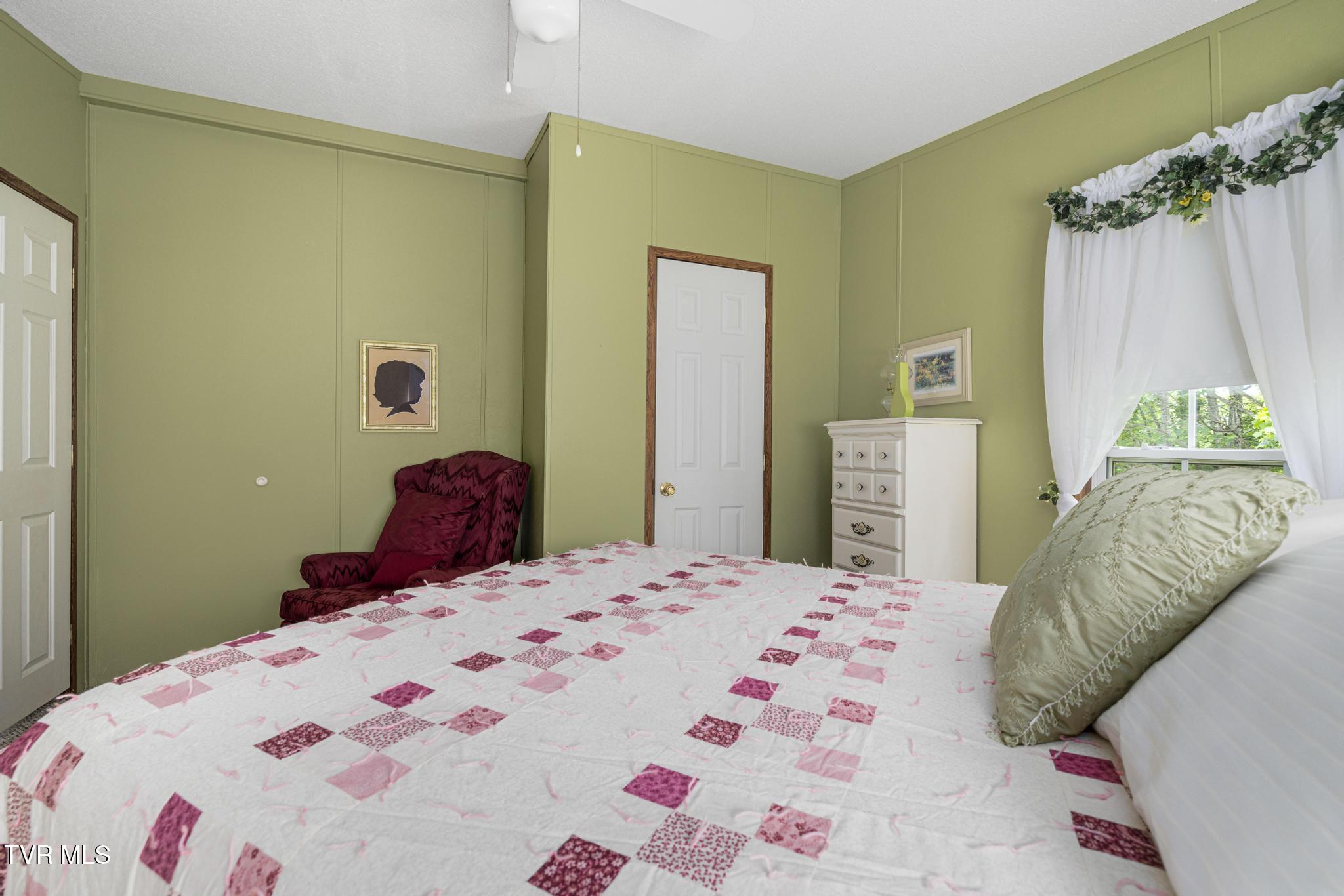 195 Estep Hollow Road Elizabethton, TN 37643 - Photo 30 of 69 IMG_7092