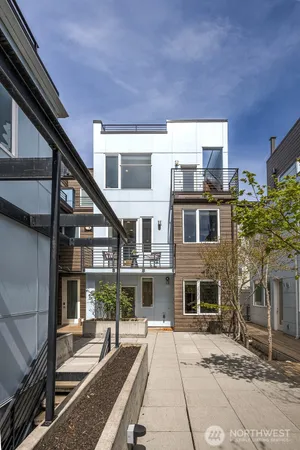 $825,000 | 4331 Woodland Park Avenue North, Seattle, WA 98103