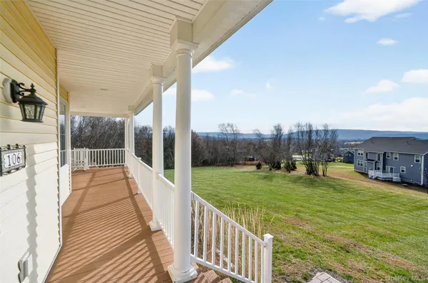 a view of livingroom with furniture and wooden floor
