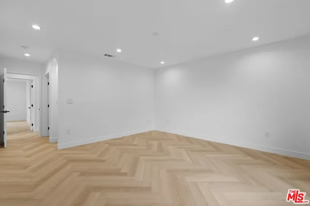 a view of empty room