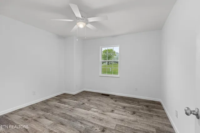 $299,900 | 1940 Main Street, Sneedville, TN 37869