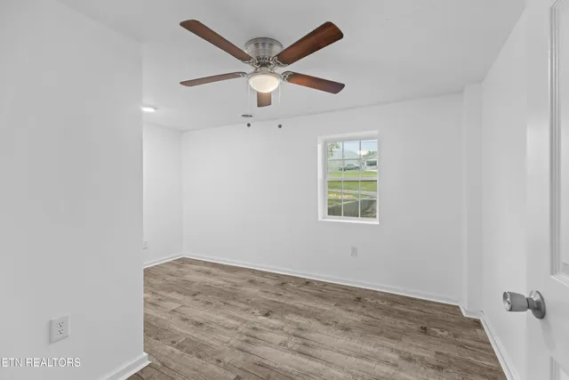 $299,900 | 1940 Main Street, Sneedville, TN 37869