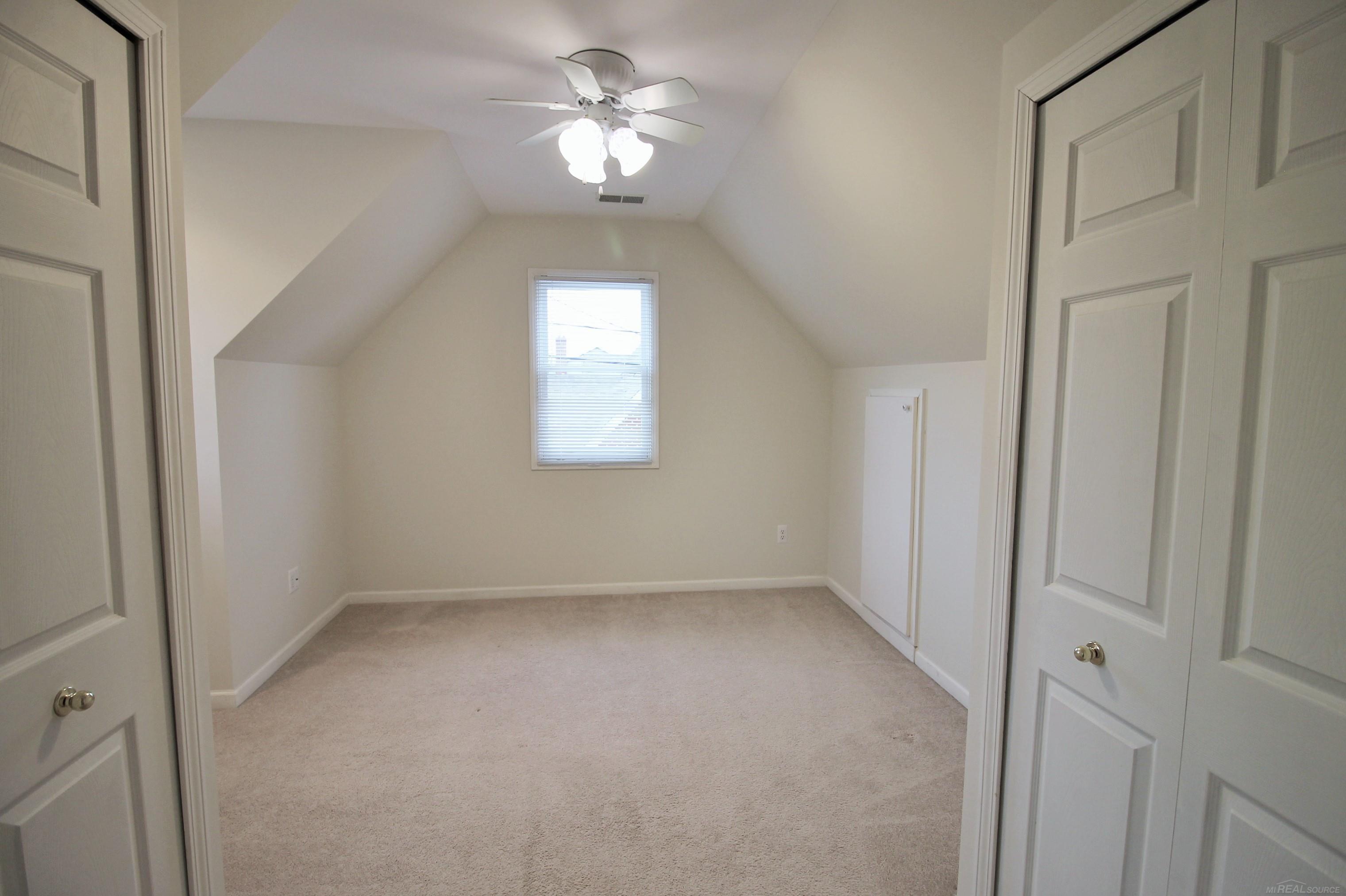 1424 Torrey Road Grosse Pointe Woods, MI 48236 - Photo 43 of 54