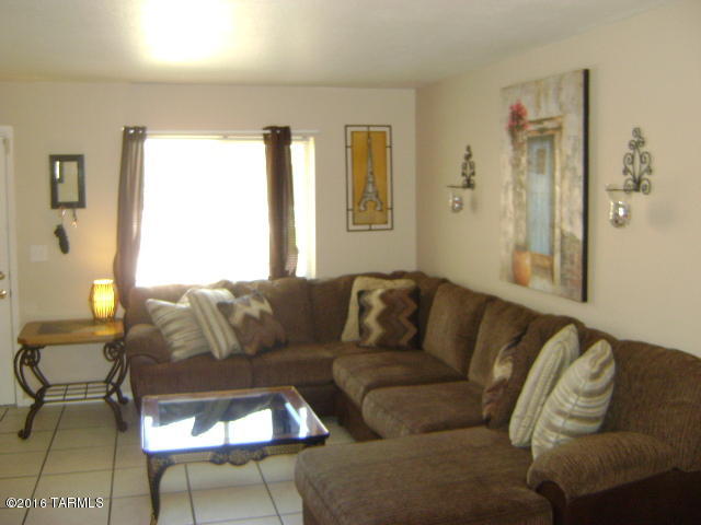 1209 North Santa Rosa Avenue Tucson, AZ 85712 - Photo 2 of 17