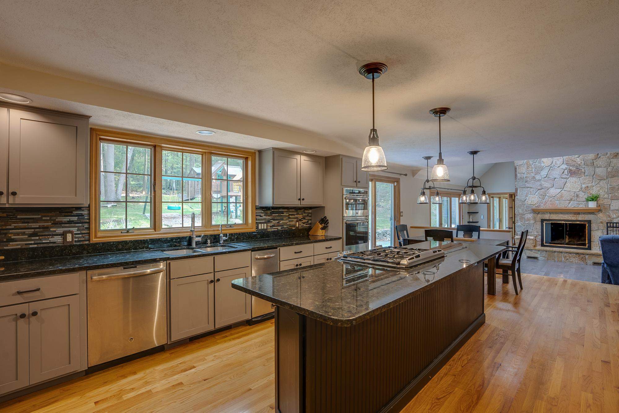 49 Blossom Road Windham, NH 03087 - Photo 15 of 40