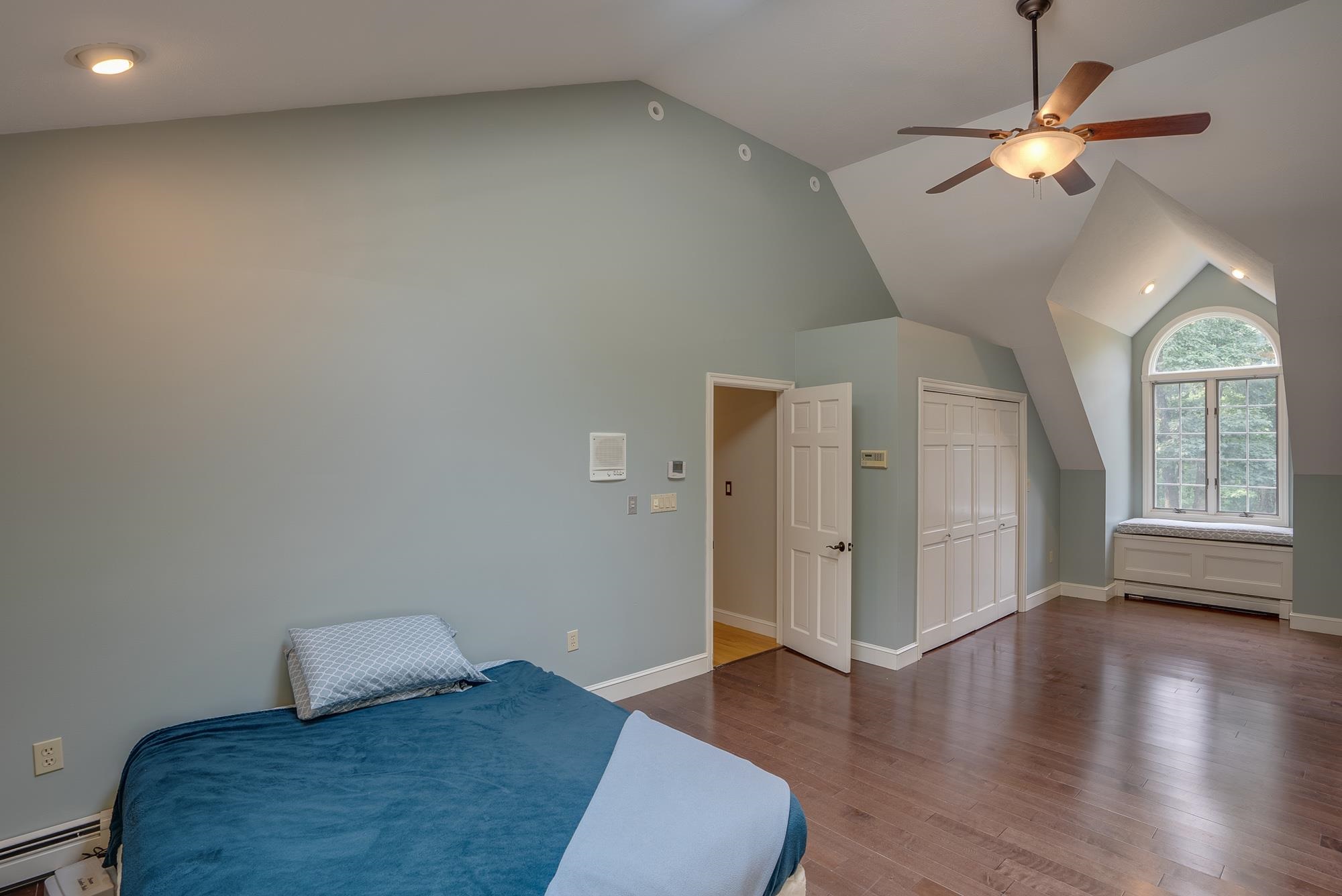 49 Blossom Road Windham, NH 03087 - Photo 31 of 40
