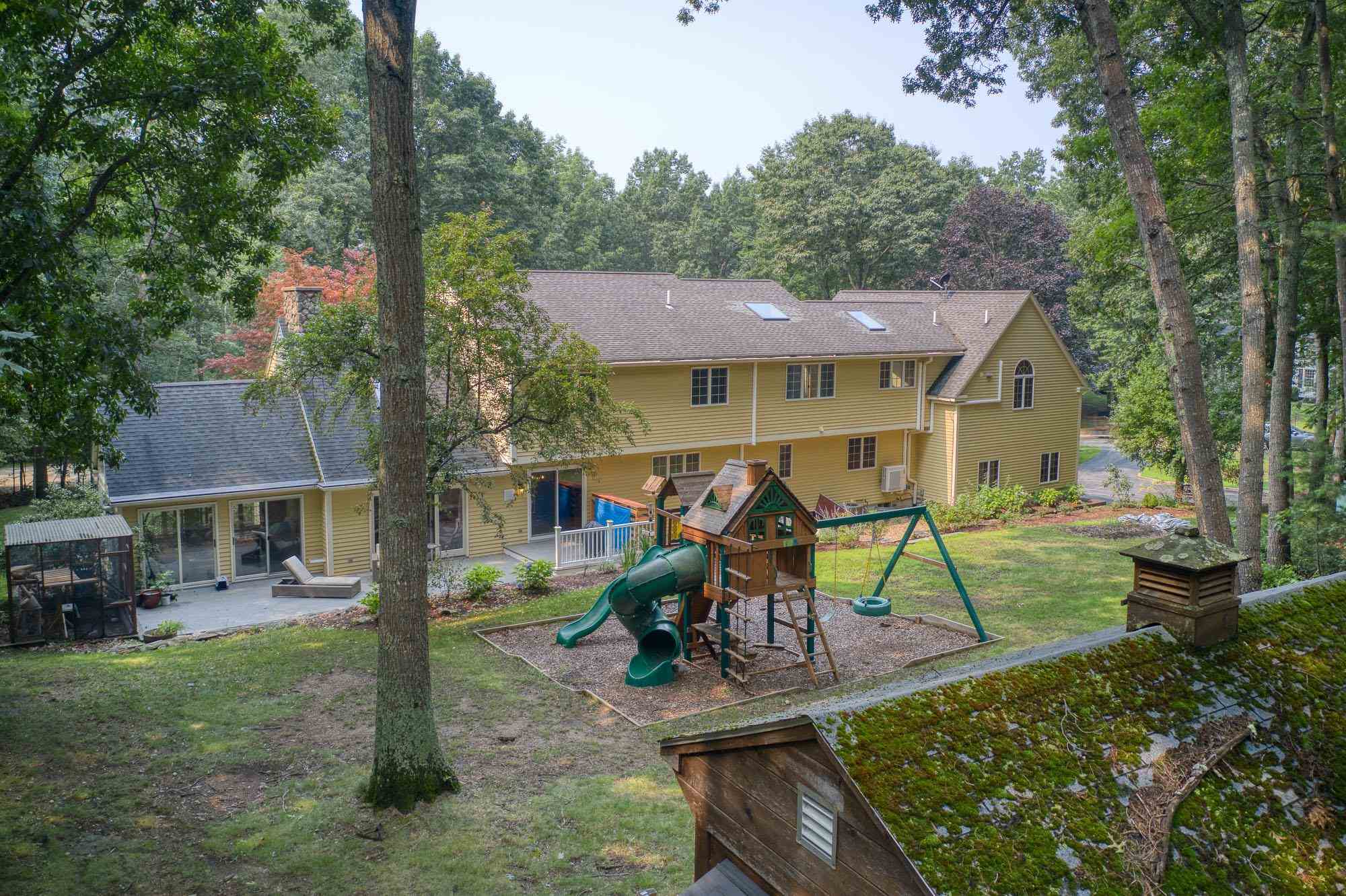 49 Blossom Road Windham, NH 03087 - Photo 7 of 40