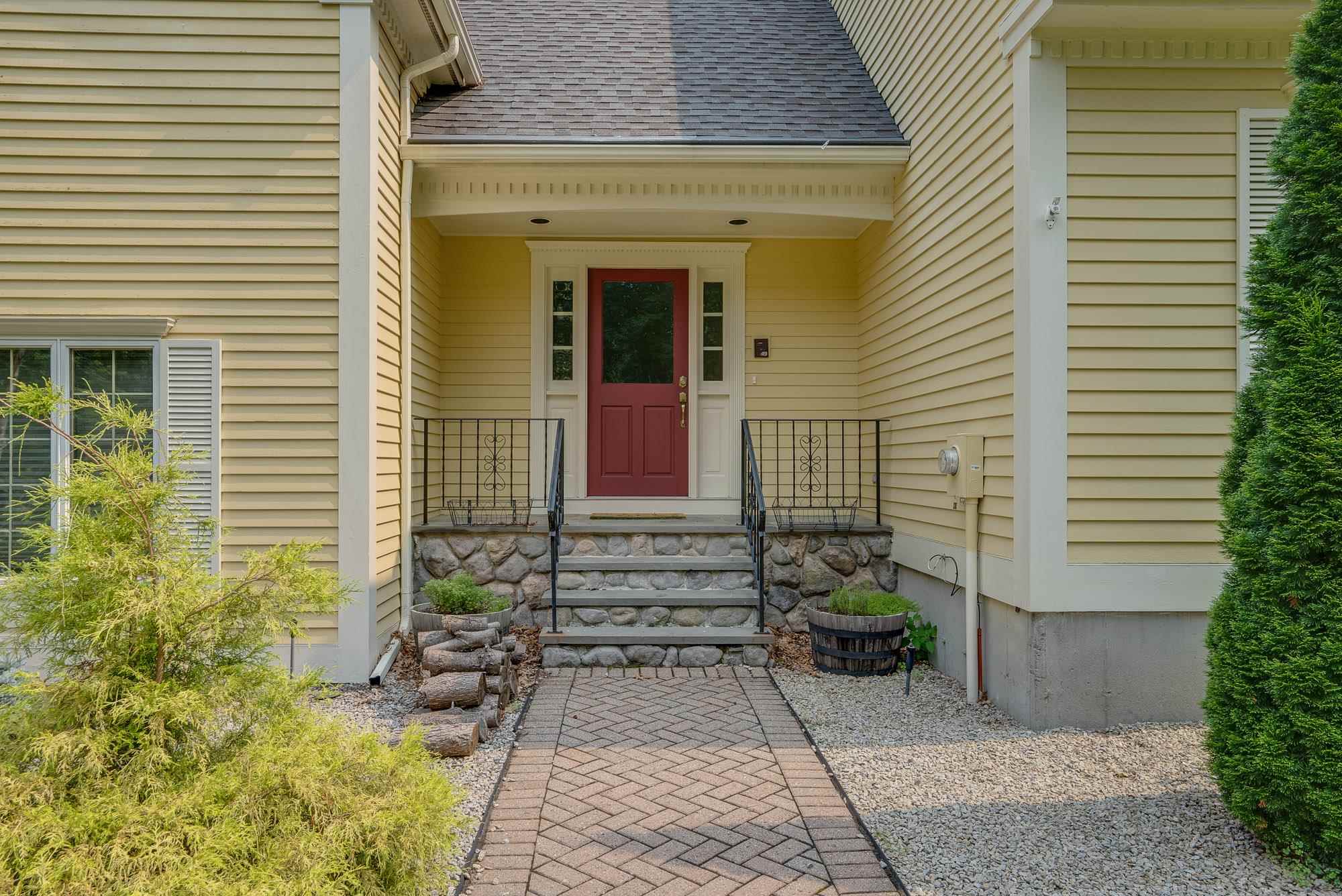 49 Blossom Road Windham, NH 03087 - Photo 8 of 40