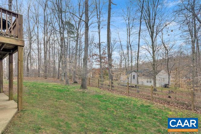 13 East Point Road Palmyra, VA 22963 - Photo 33 of 47 a view of outdoor space with garden