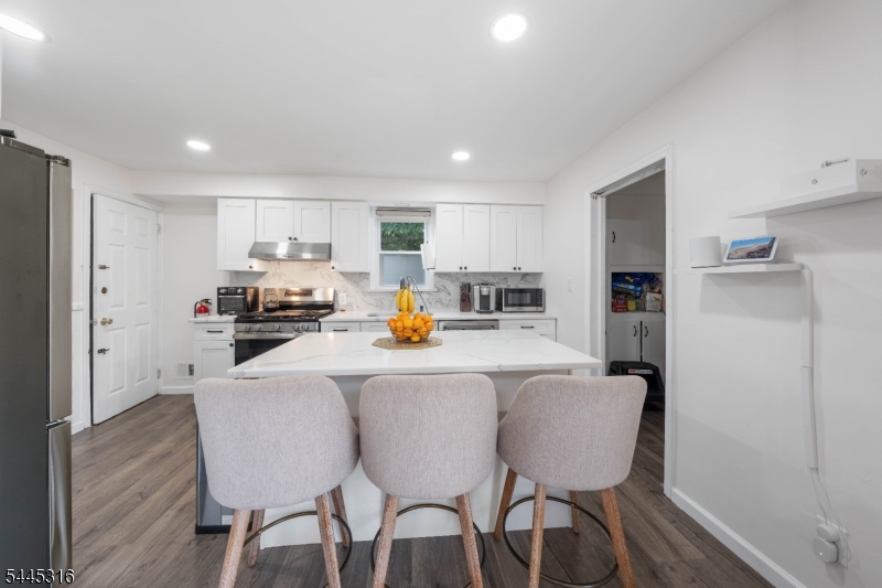 412 Spruce Street Linden, NJ 07036 - Photo 4 of 16
