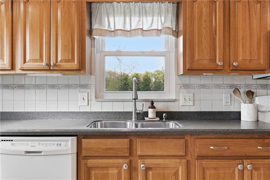 835 Wible Run Road Pittsburgh, PA 15209 - Photo 16 of 50