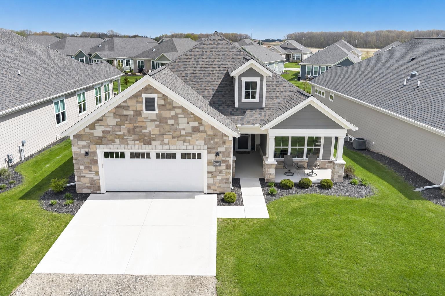 5668 North Kestrel Circle Appleton, WI 54913 - Photo 1 of 33