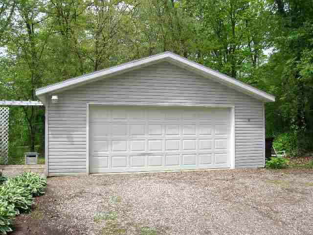 2670 West Sycamore Beach Road Angola, IN 46703 - Photo 2 of 6 Gallery Image 2