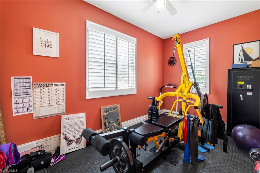 556 6th Street Southeast Naples, FL 34117 - Photo 28 of 47