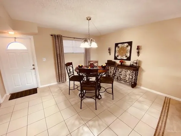$1,650 | 9420 South Hollybrook Lake Drive, Unit 305, Pembroke Pines, FL 33025