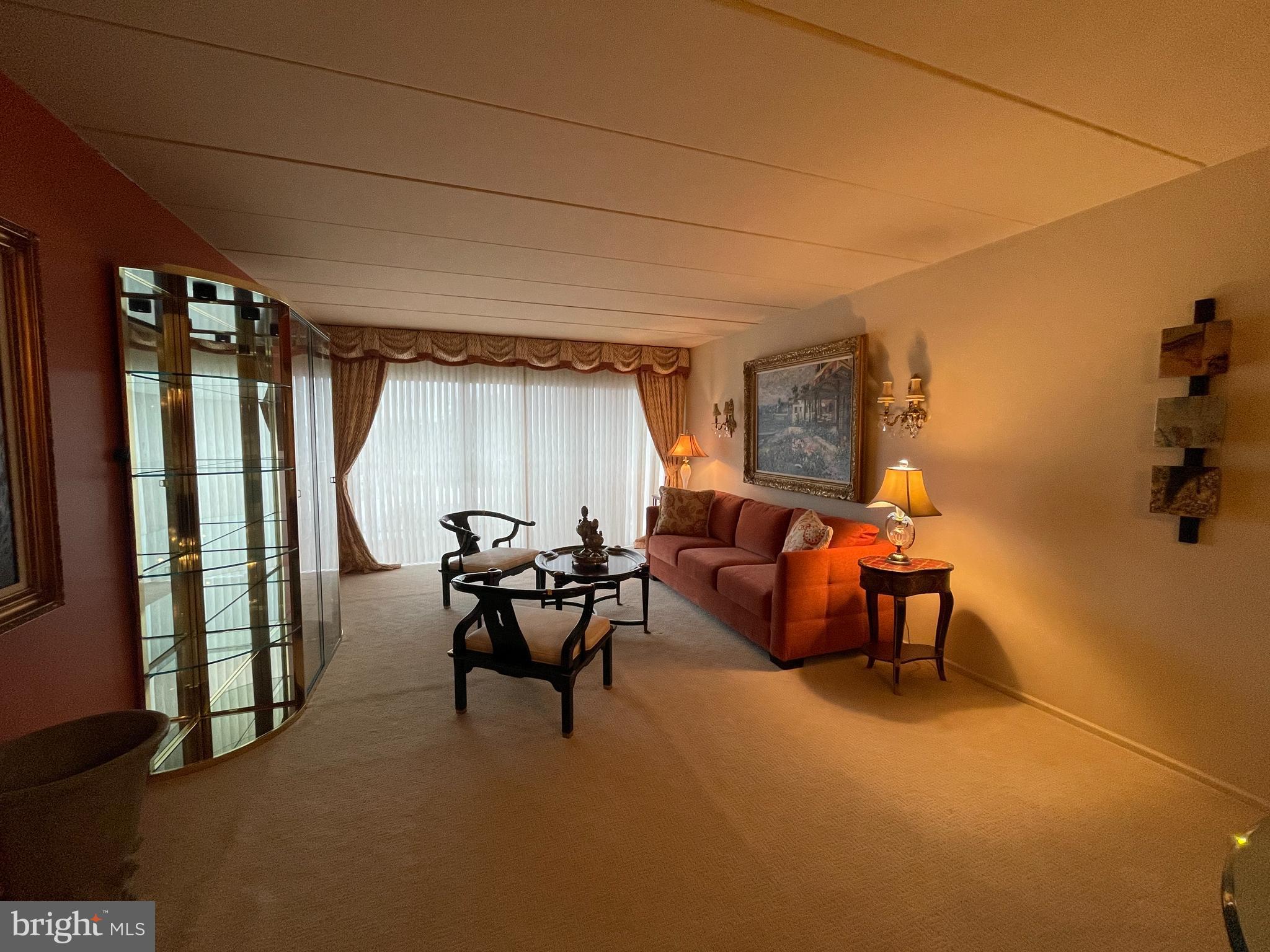 2131 Welsh Road, Unit 310 Philadelphia, PA 19115 - Photo 16 of 36 Living Room