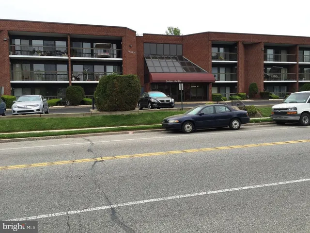 $249,900 | 2131 Welsh Road, Unit 310, Philadelphia, PA 19115