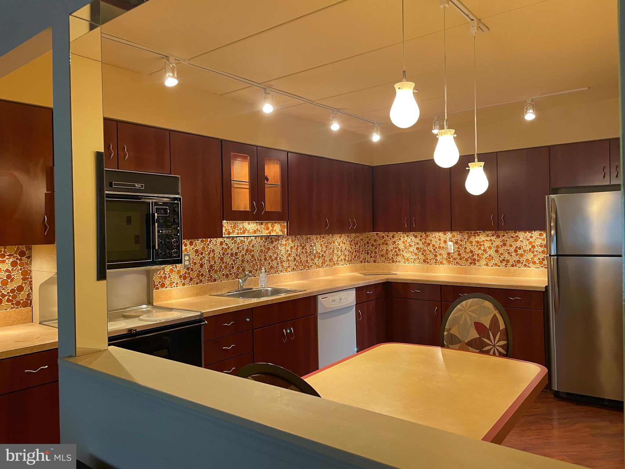 2131 Welsh Road, Unit 310 Philadelphia, PA 19115 - Photo 9 of 36