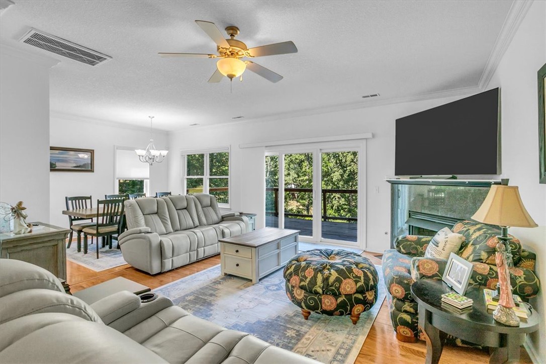 1107 Sunset Lane Anderson, SC 29626 - Photo 13 of 40 Living Room
