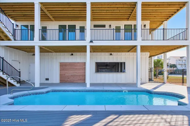 $2,495,000 | 313 East 2nd Street, Ocean Isle Beach, NC 28469