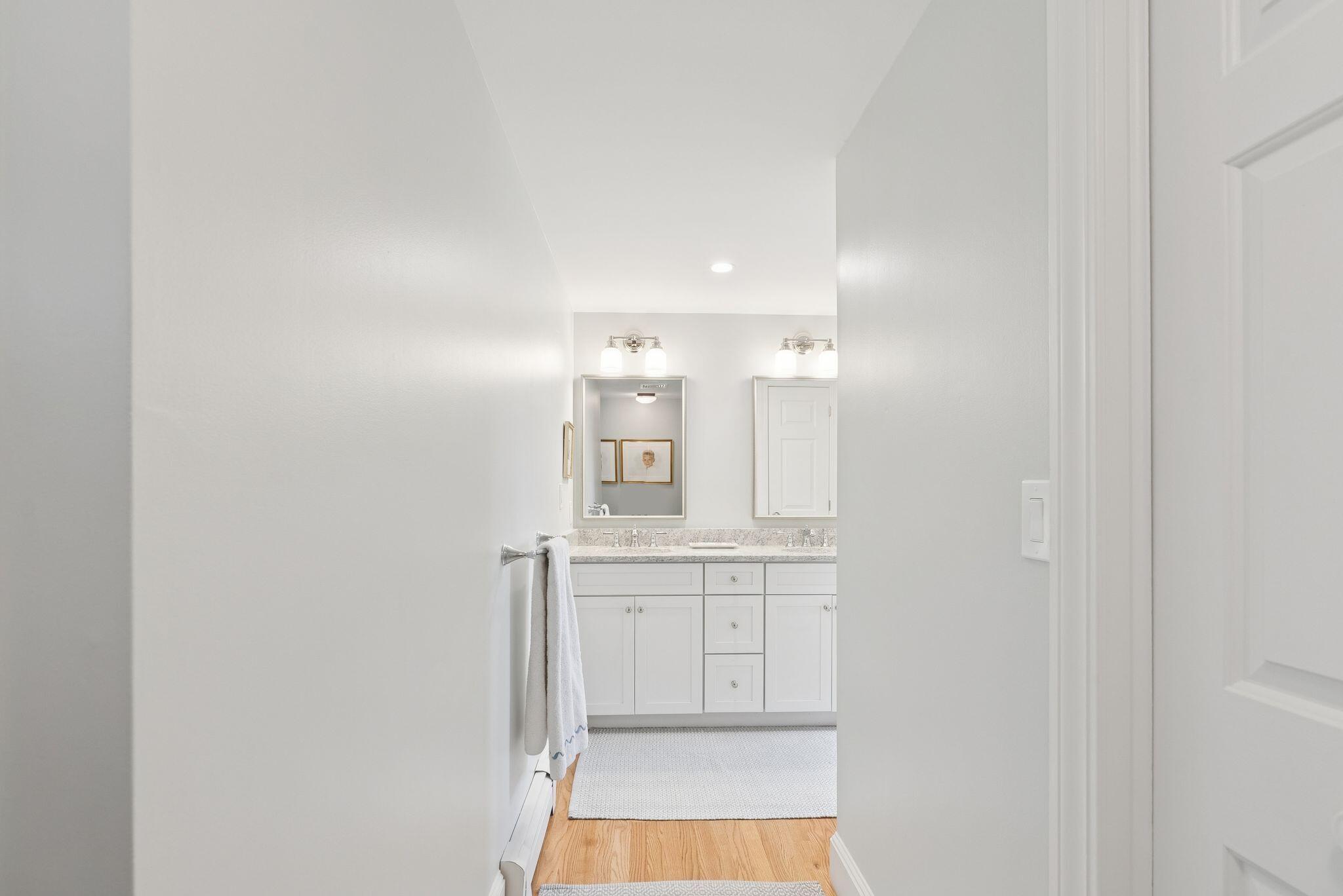9 Oak Street Kennebunk, ME 04043 - Photo 25 of 50 32_DSC09077