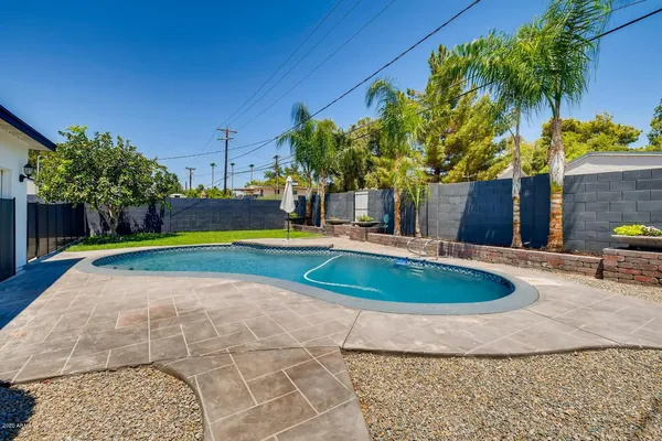 $4,900 | 4423 North 35th Street, Phoenix, AZ 85018