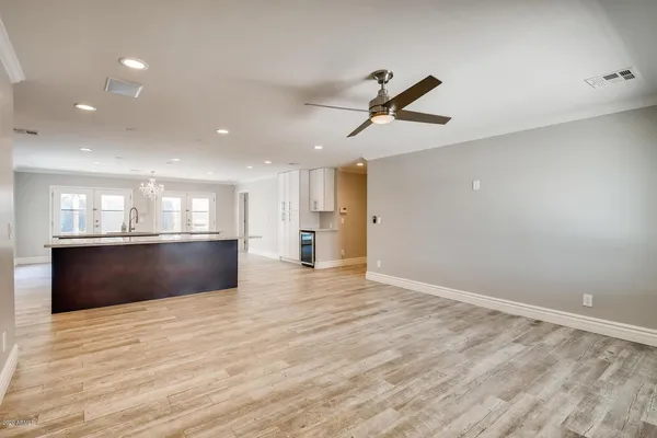 $4,900 | 4423 North 35th Street, Phoenix, AZ 85018