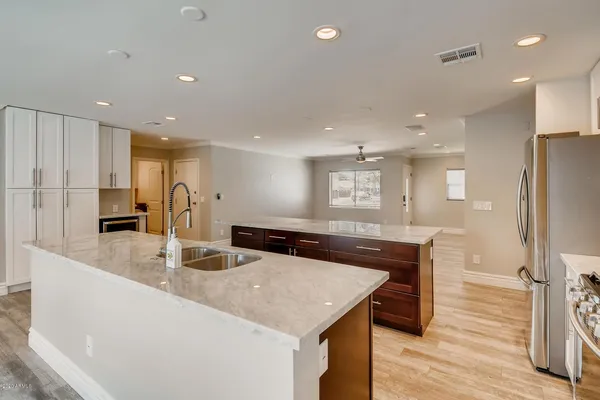 $4,900 | 4423 North 35th Street, Phoenix, AZ 85018