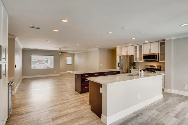 $4,900 | 4423 North 35th Street, Phoenix, AZ 85018