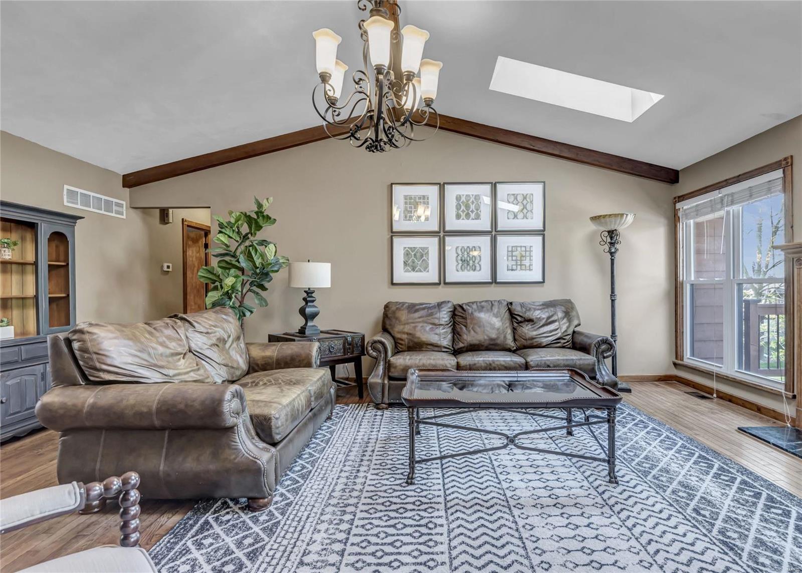 1285 Robertridge Drive St. Charles, MO 63304 - Photo 6 of 31