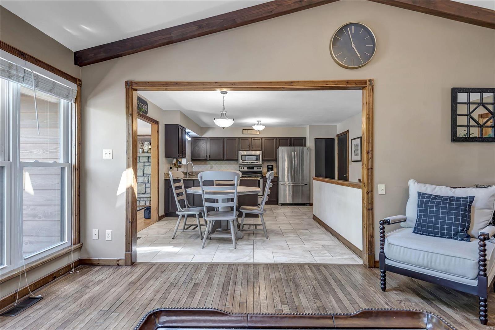 1285 Robertridge Drive St. Charles, MO 63304 - Photo 8 of 31