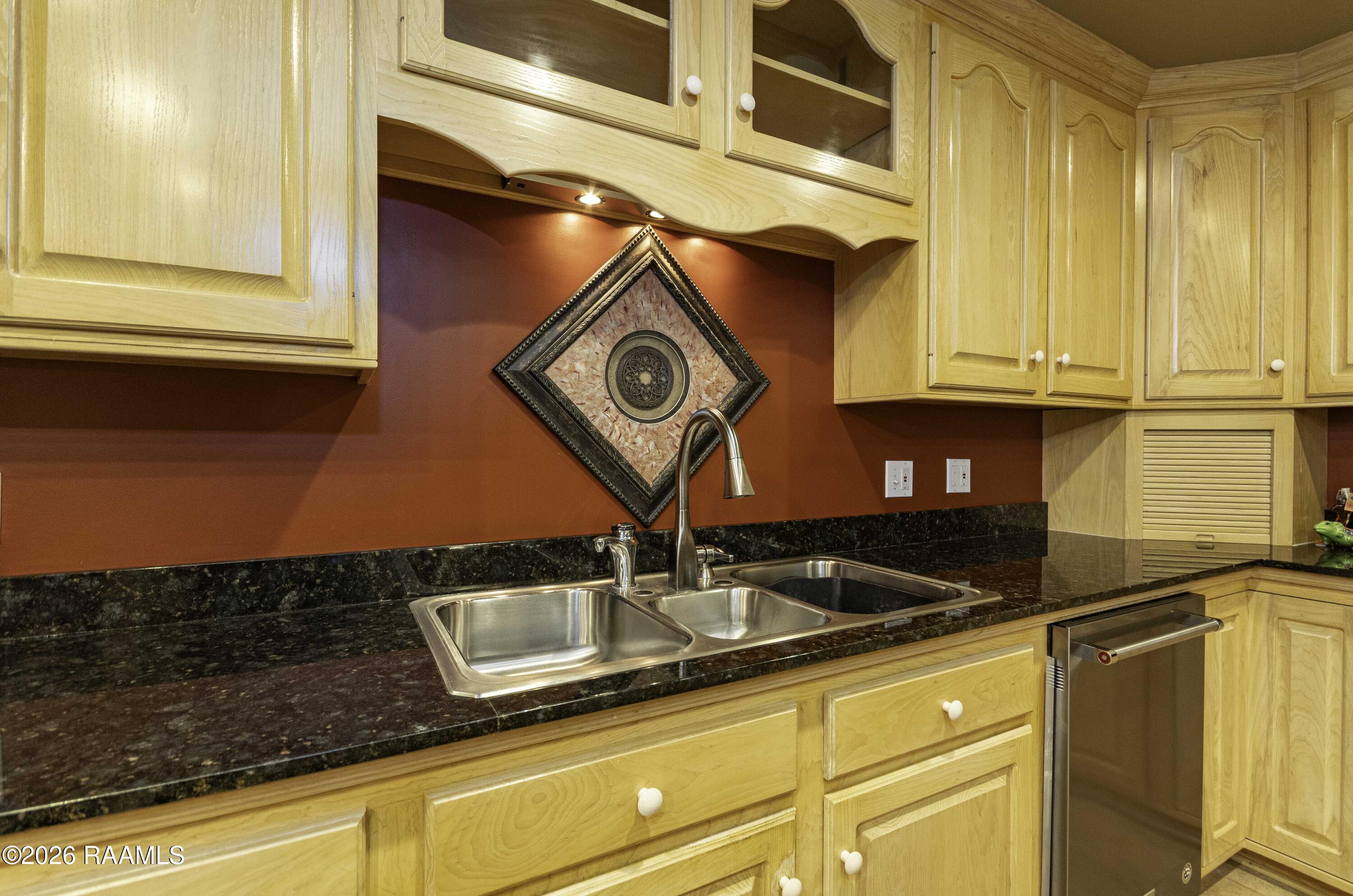 2014 Old Jeanerette Road New Iberia, LA 70563 - Photo 12 of 35 Kitchen 3