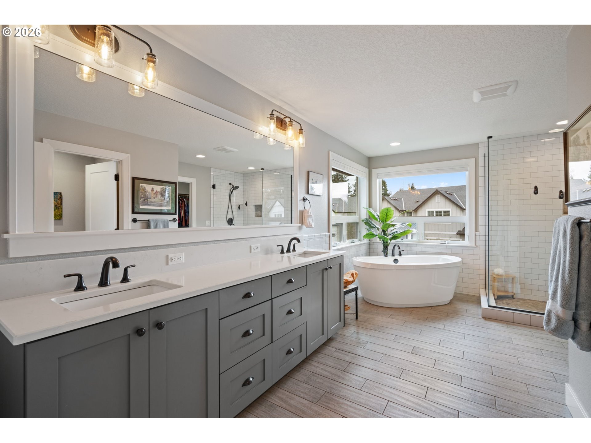 31050 Southwest Sandy Court Wilsonville, OR 97070 - Photo 17 of 46