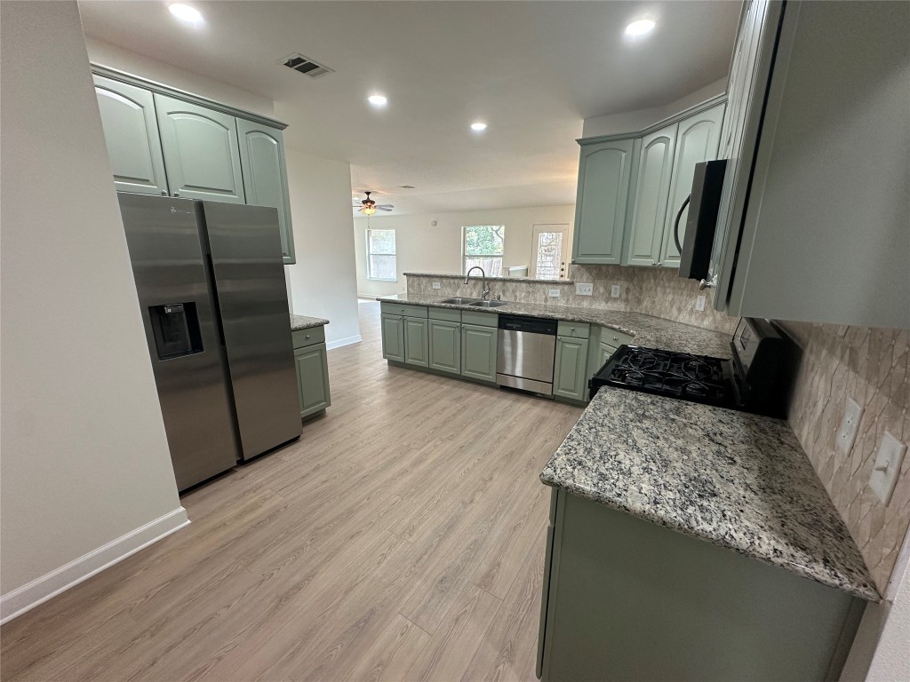 3309 Blue Ridge Drive Round Rock, TX 78681 - Photo 11 of 34 Refrigerator included with the rent!