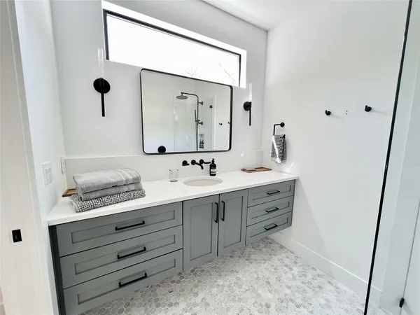 $4,950 | 7809 Mullen Drive, Unit 2, Austin, TX 78757