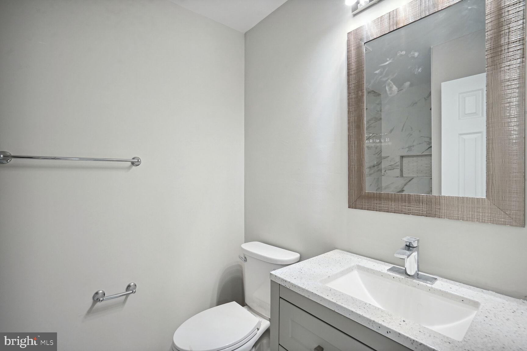 15194 Cloverdale Road Woodbridge, VA 22193 - Photo 13 of 20