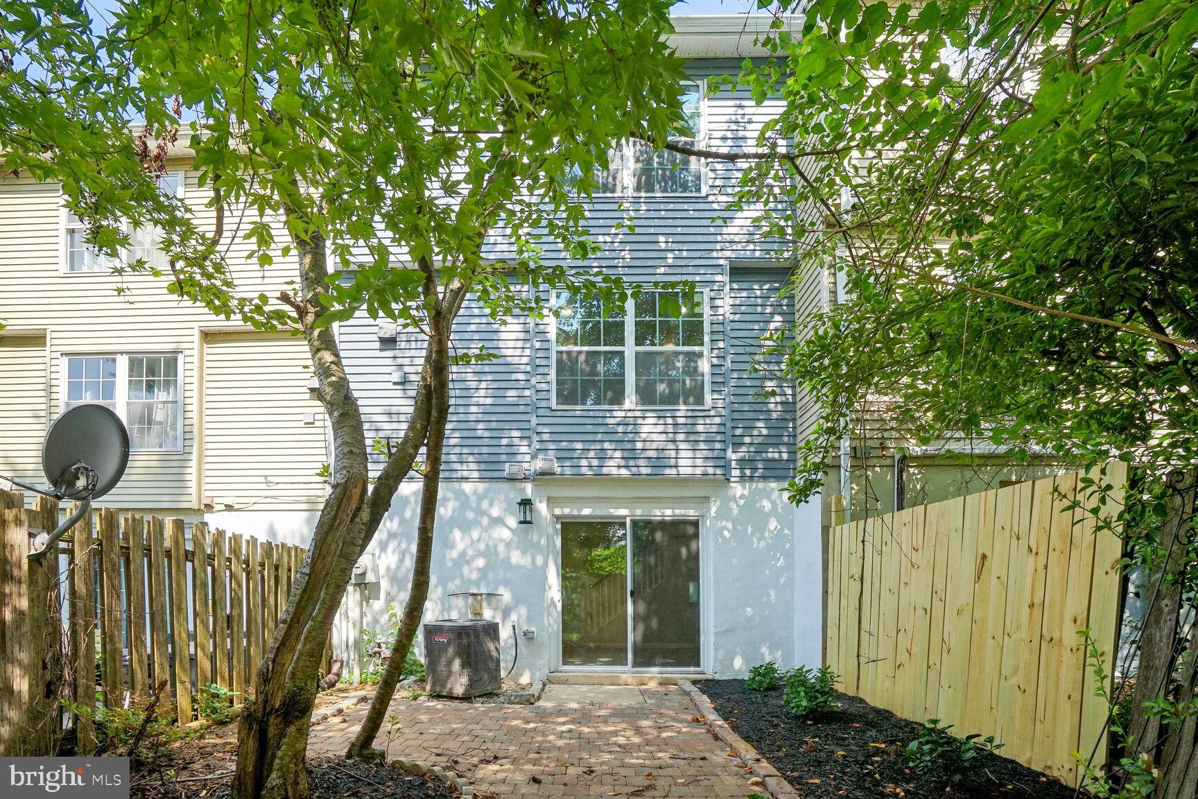 15194 Cloverdale Road Woodbridge, VA 22193 - Photo 20 of 20