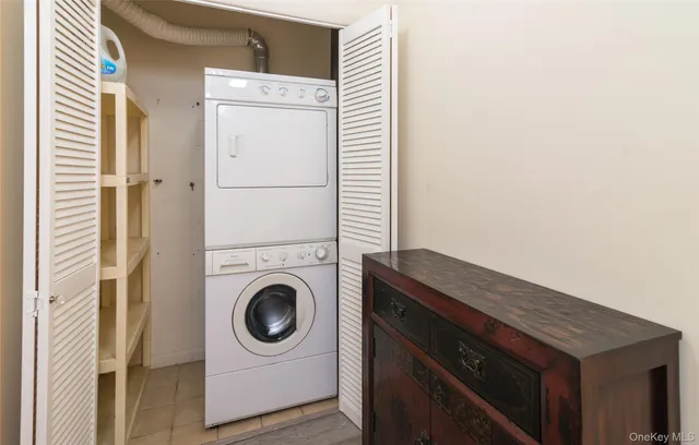 $3,600 | 327 North Greeley Avenue, Chappaqua, NY 10514