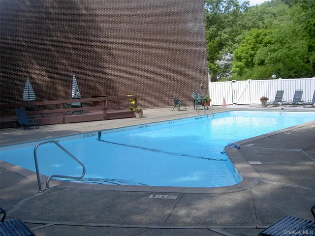 $3,600 | 327 North Greeley Avenue, Chappaqua, NY 10514