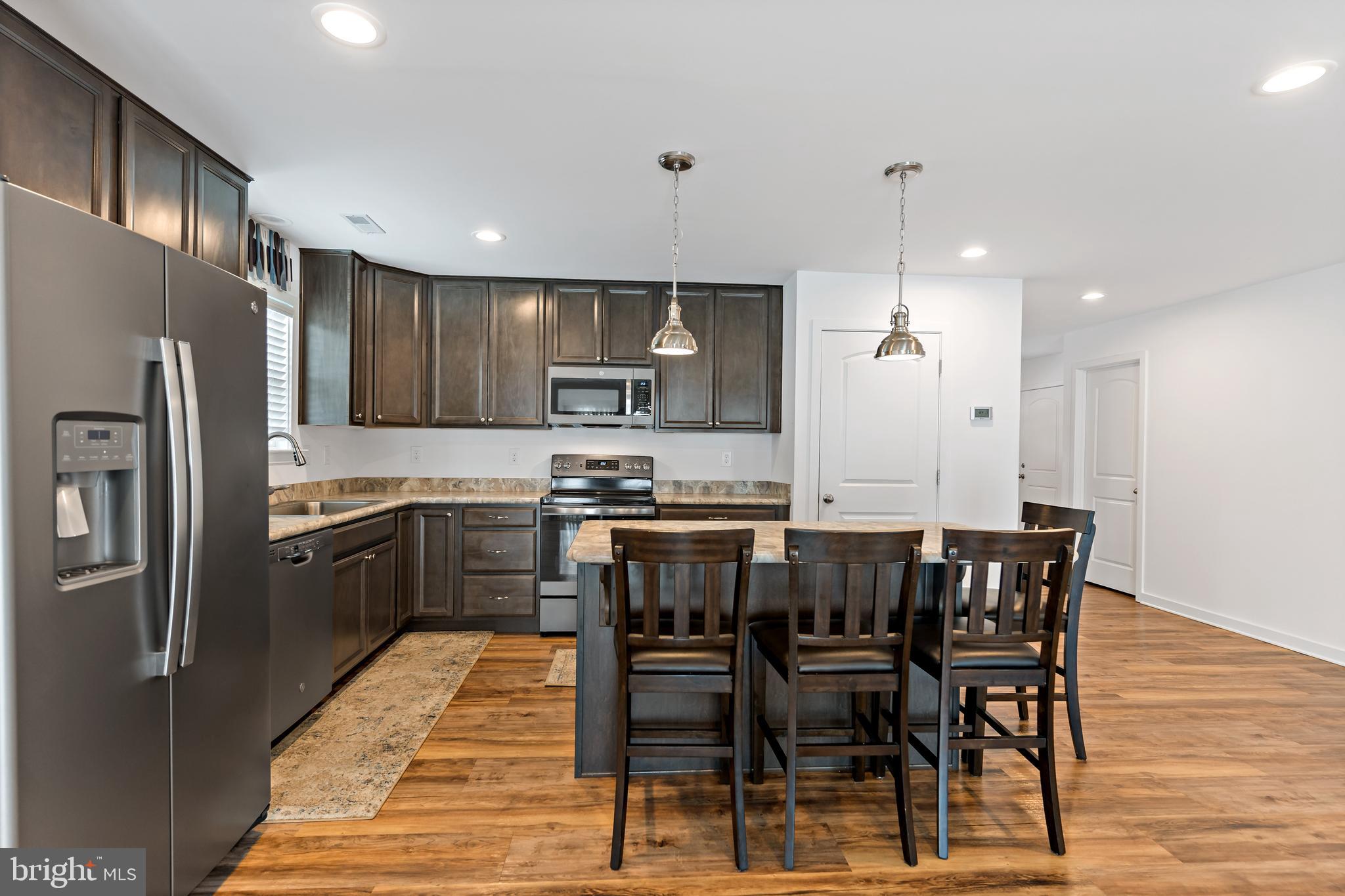 653 Dripping Spring Drive Hedgesville, WV 25427 - Photo 2 of 24